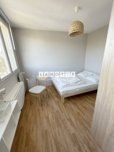 Appartement à louer 4 pièces - 69 m²