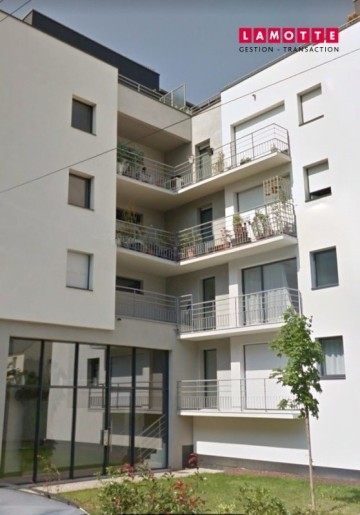 Appartement à louer 4 pièces - 84 m²