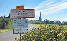 Terrain constructible à vendre à Plouagat